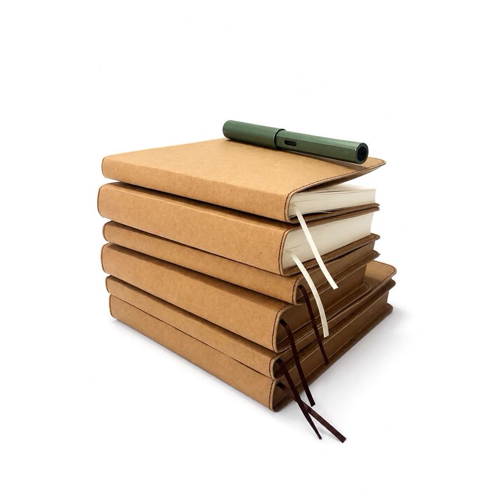 สมุดโน๊ตA6 และA6พิเศษ กระดาษคราฟท์เย็บขอบ(Kraft Paper Notebook A6 size and A6extra)เนื้อในกระดาษถนอมสายตาและกระดาษน้ำตาล