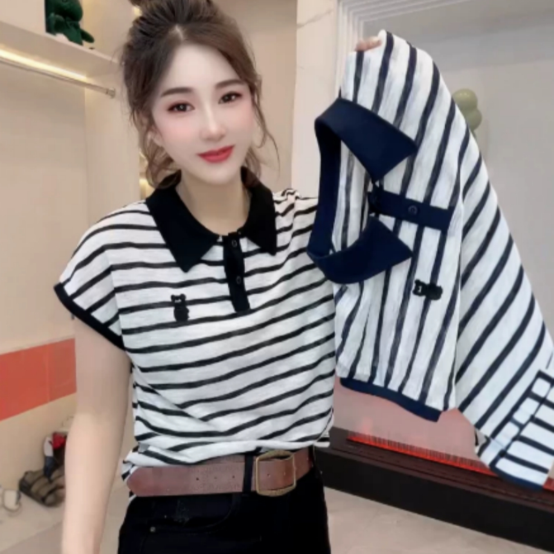 เสื้อผู้หญิงสไตล์ยุโรปย้อนยุค ลายทางสลับสีพร้อมลายพิมพ์การ์ตูน ทรงหลวมมีปก สวมใส่สบายและดูมีสไตล์เหมาะสำหรับฤดูร้อน