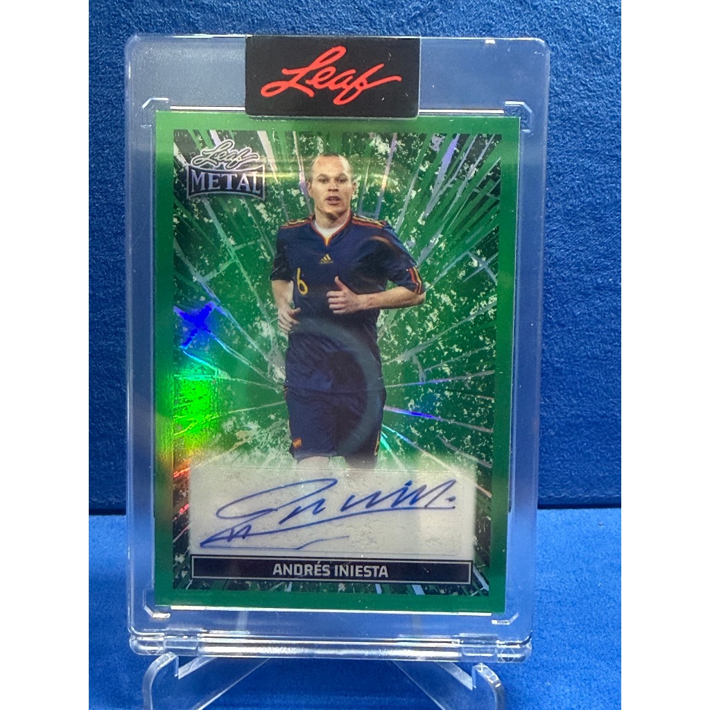 Andres Iniesta 2026 Leaf Glory of the Game Global Graphs Auto 2/4 Spain
