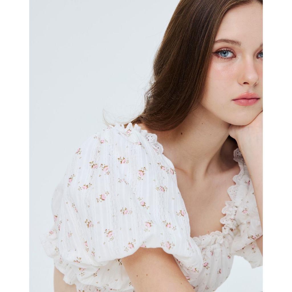 SISTER.RRR : BLOOM TOP เสื้อแขนพองดีเทลลูกไม้ รูปที่ 4
