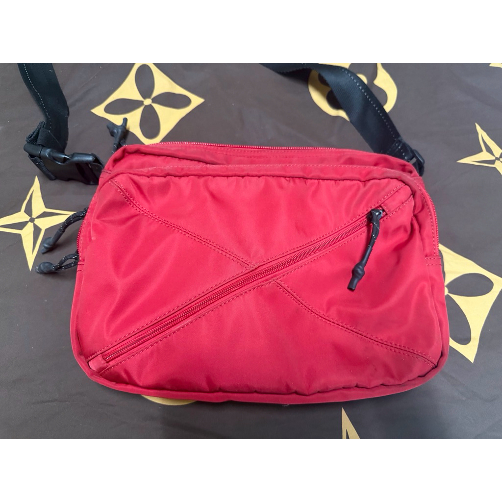 กระเป๋าสะพายข้างSamsonite📌ปล่อยของใช้ส่วนตัว