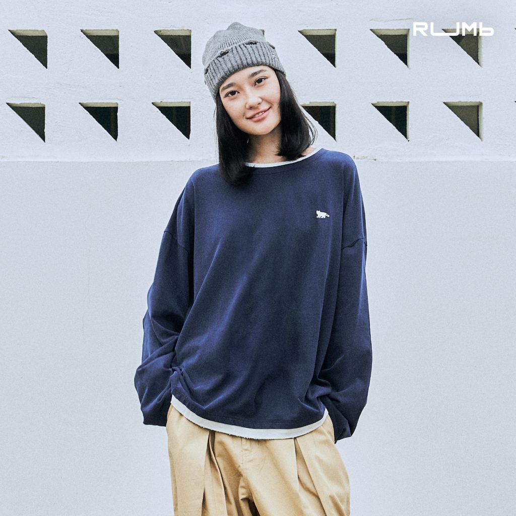 RUMb - เสื้อยืดแขนยาว Oversize รุ่น LONG SLEEVE TEE WITH CONTRAST MOCK - Col. REBORN