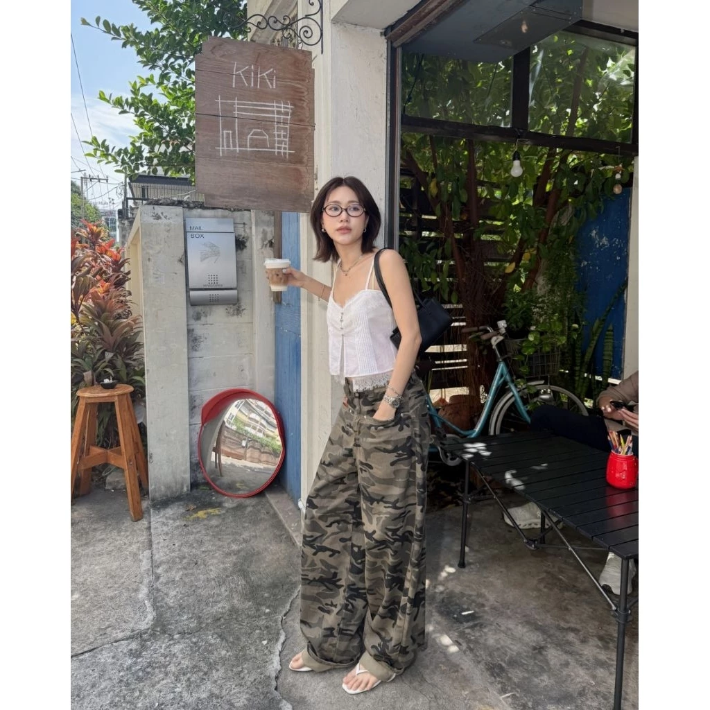 Glamclothes LOOP BARREL JEANS กางเกงยีนส์ทรง barrel ทรงจะมีความ baggy นิด ๆ ขาโค้งเล็กๆ