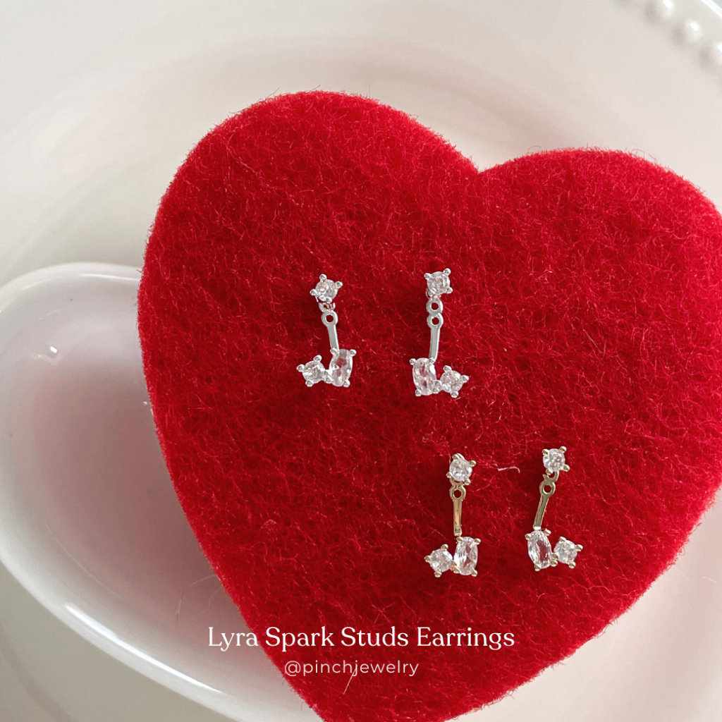 Pinch Lyra Spark Studs Earrings ต่างหูประดับเพชร