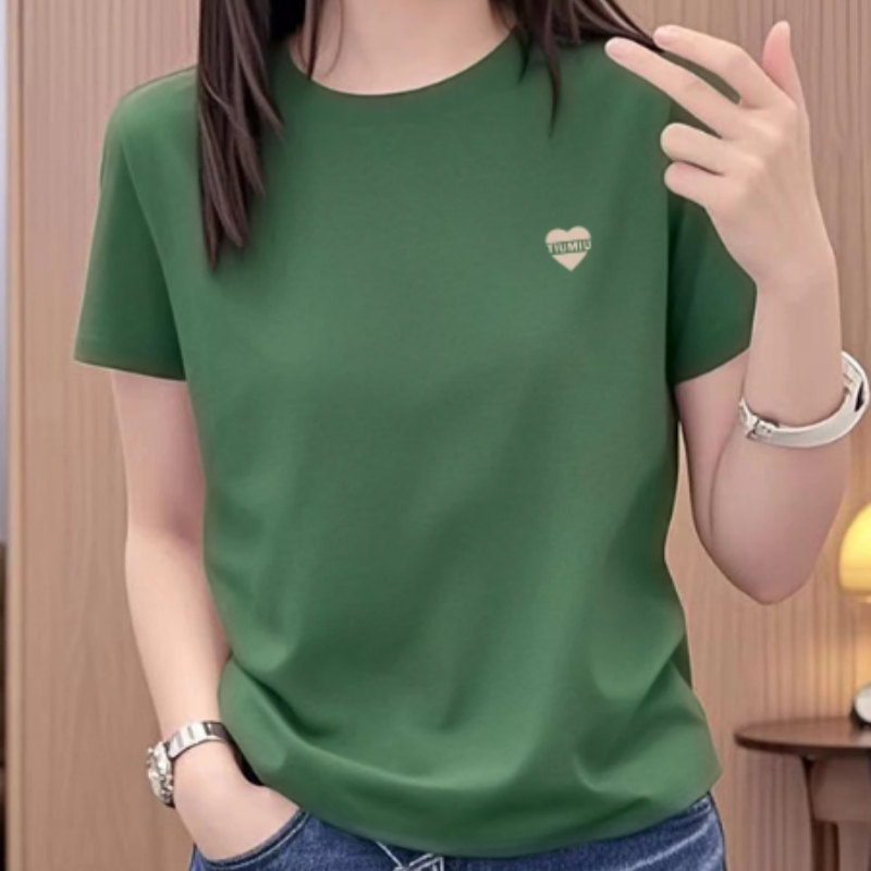 เสื้อยืดแขนสั้นสีพื้นเรียบหรูดูดีสำหรับคุณแม่ สไตล์ใหม่สำหรับฤดูร้อน ดีไซน์อเนกประสงค์พร้อมลายหัวใจ