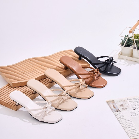 ChilliChic รุ่นใหม่ ส้นสวย 1นิ้ว (36-47) งานหนังนุ่มมัดโบว์(L97) ใส่สบายแม็ทซ์ชุดง่าย เรียบหรู พร้อมส่งโรงงานไทย
