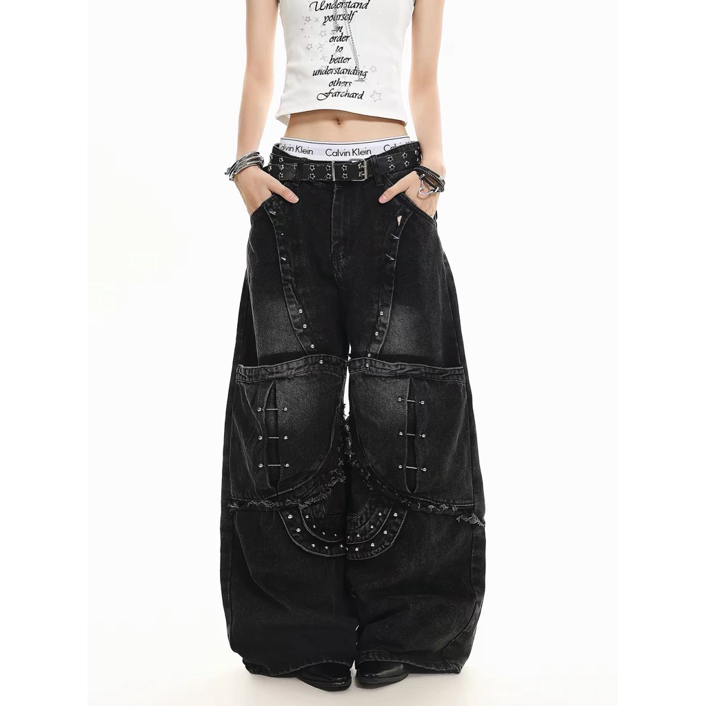 SEIJII SHADOW RIVET BAGGY JEANS  กางเกงยีนส์ Baggy สีดำแต่งหมุด ดีไซน์พาเนลสไตล์ Y2K Streetwear Unis