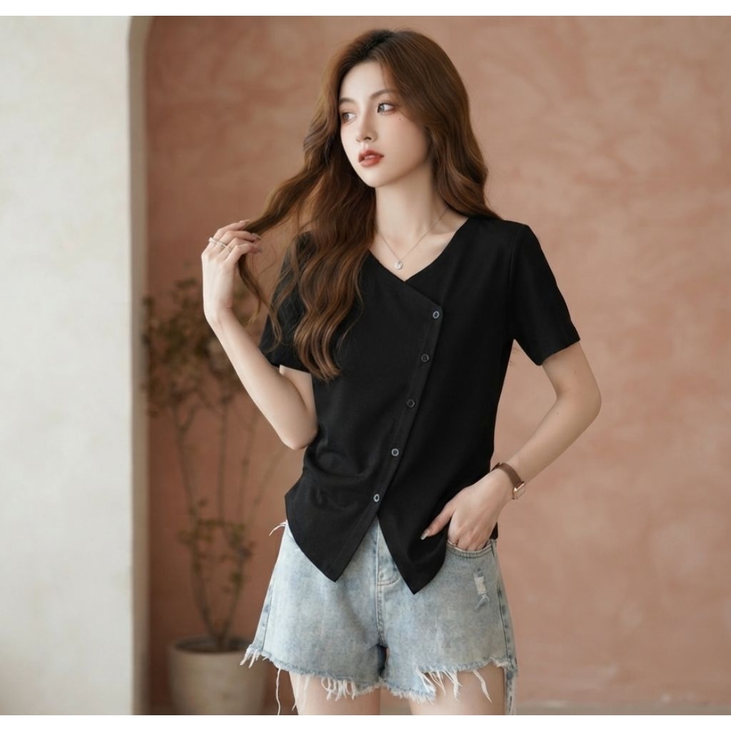เสื้อคอวีกระดุมหน้า ผ้าคอตตอนนาโน นุ่มสบาย ใส่สวย