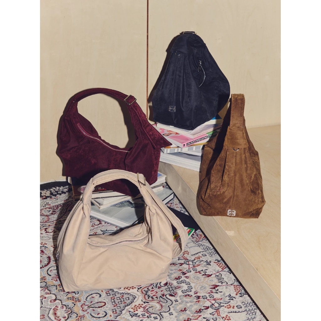 AN-A-ERA (JIRA STUDIO) - Bloom Hobo Bag กระเป๋าสะพายผ้าไนลอนพรีเมี่ยม
