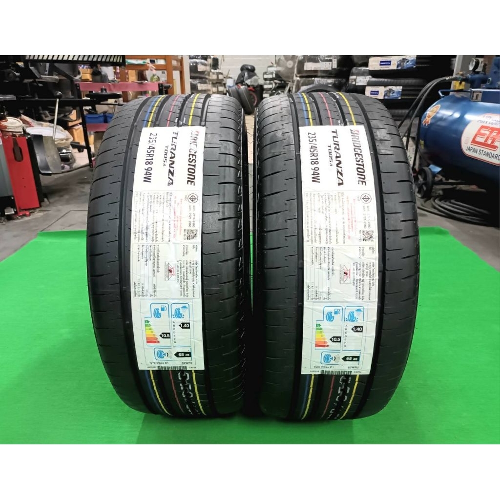ยางใหม่ค้างปี 235/45R18 Bridgestone Turanza T005a ผลิตปี 2025 จัดส่งฟรีมีเก็บเงินปลายทาง มีบริการติด