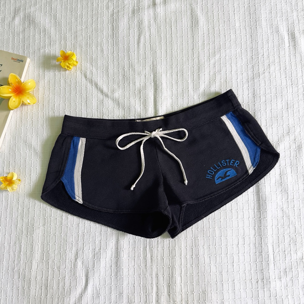 กางเกงขาสั้นHollister