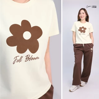 Serene's Choice ชุดเซตผู้หญิง รุ่น Full Bloom เสื้อแขนสั้น และ กางเกงขายาว ทูโทน ลายดอกไม้ | Two-Tone Floral Print Set