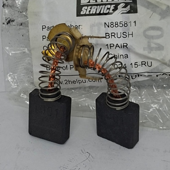 DEWALT อะไหล่แปรงถ่าน เครื่องรีดไม้ รุ่น DW735 part no N885811 ใช้ประกอบงานซ่อมอะไหล่แท้