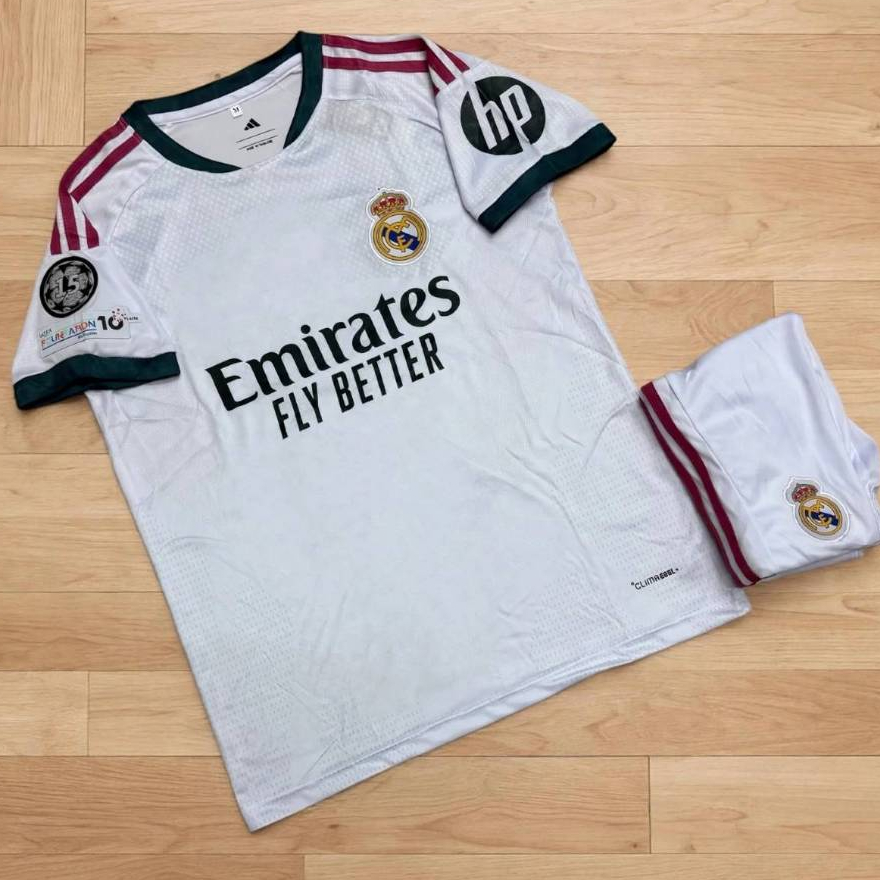 ใหม่ล่าสุด!! ชุดฟุตบอล ทีม R...M.....ชุดกีฬาใหม่ล่าสุด 2027 ผ้าดีใส่สบาย เสื้อ+กางเกง พร้อมส่ง