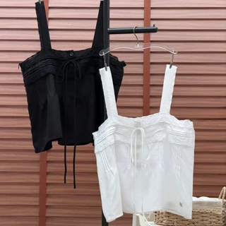 SISSY : Luna Lace Top (XS-XXL) เสื้อสายเดี่ยวผ้าลินิน แต่งลูกไม้ ดีเทลจับจีบหน้า ผ้านุ่มพริ้ว ใส่สบาย