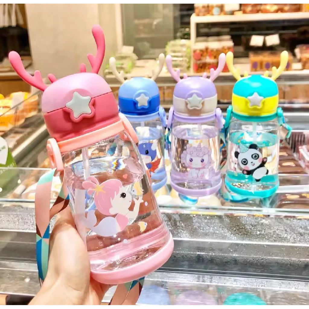 (ถูกที่สุด)กระติกน้ำเด็กมีสายสะพาย 600ml พกพา ขวดน้ำเด็ก ไปโรงเรียน ขวดน้ำของเด็ก กระติกน้ำเขากวาง ขวดน้ําพลาสติกใส