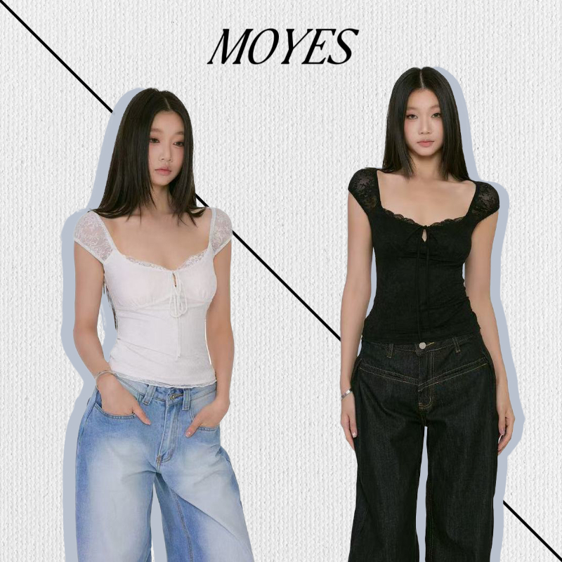 MOYES🔥ในสต็อก💗เสื้อยืดคอเหลี่ยมสีดำขาว ทรงเข้ารูป ผูกเอว ตกแต่งด้วยลูกไม้ เสื้อสำหรับฤดูร้อน
