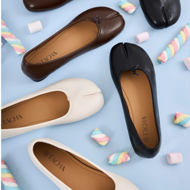 TACHA LUNA Tabi Flats รองเท้าหุ้มส้น ดีไซน์เก๋ หน้าเท้ากว้าง พื้นนิ่ม ใส่สบาย