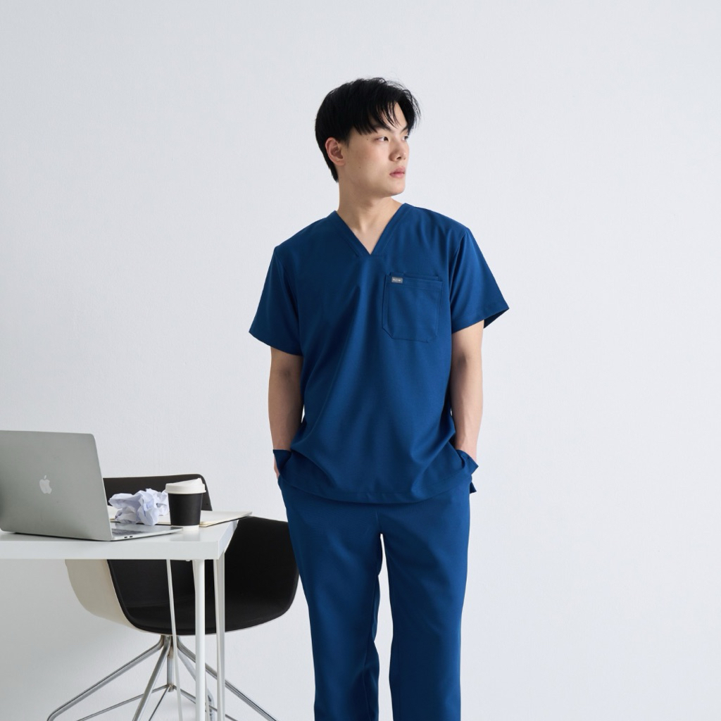 (NEW Product) FLOW Scrub Men Soft Collection ชุดสครับพร้อมปักชื่อ Scrub Set ผ้าพรีเมียม ยับยาก ทรง Slim