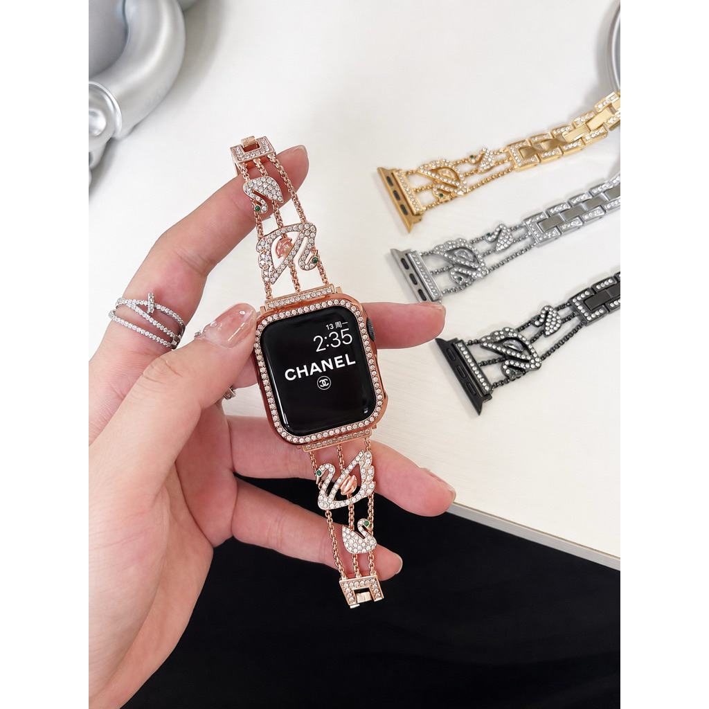 Set Swarovski สายนาฬิกาลายหงส์ประดับเพชร พร้อมเคสเพชร 1 แถวใช้ได้กับ Smart Watch 11 10 9 8 7 6 5 4 W