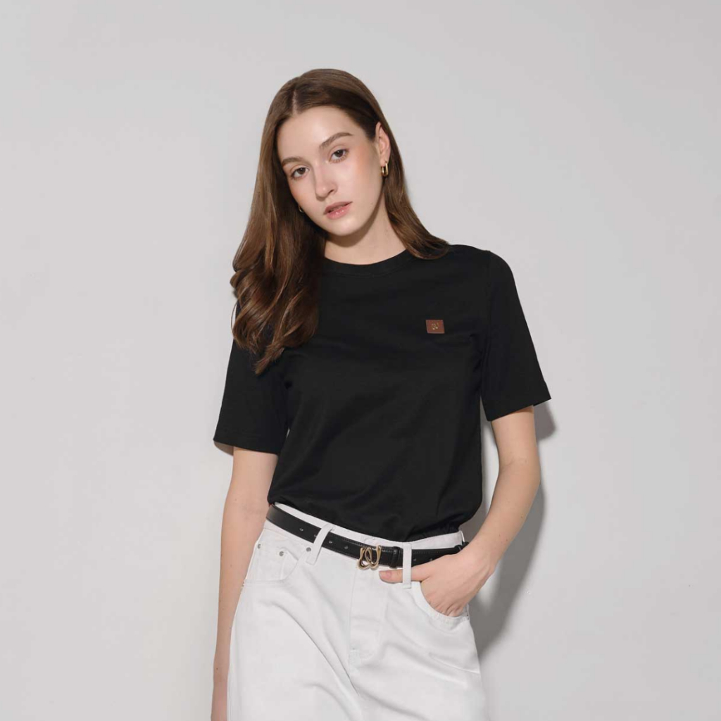 Withit Regular T-Shirt With W Gold Leather Patch เสื้อยืดปักโลโก้หนังวิทอิท - TPW06864