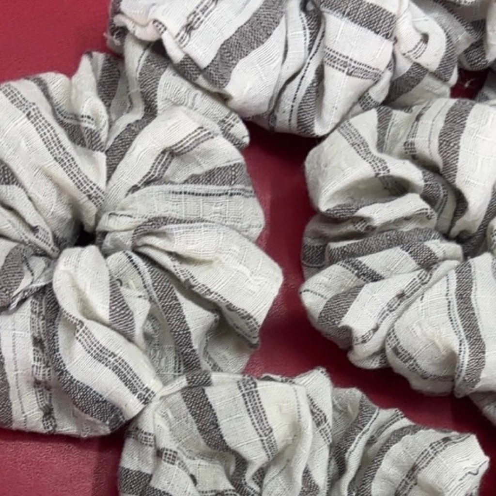 สุ่มสี🕊️mybasic scrunchie & ribbon ยางรัดผม ผ้าผูกผม เนื้อผ้าเดียวกับกางเกงของร้าน