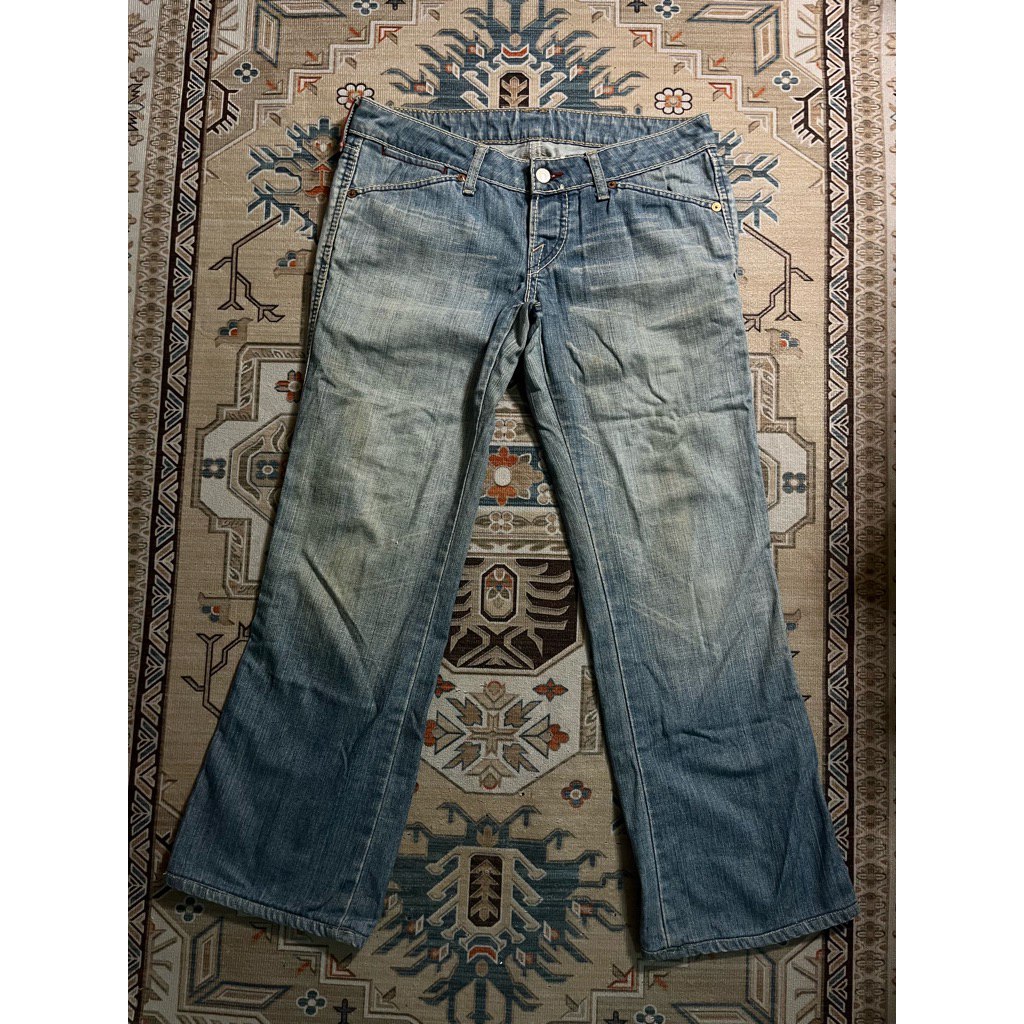 Levi’s 593 bootcut jeans มือสอง