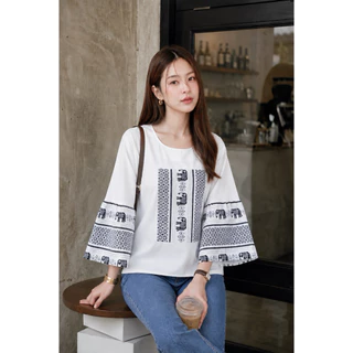 เสื้อแขนกระดิ่ง ระบายแขน -ร่นลายช้าง