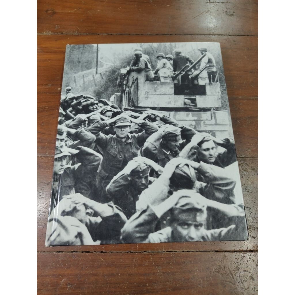หนังสือมือสอง หนังสือสงครามโลกครั้งที่2 World War 2 หนังสือสะสม ของสะสมสภาพดีไม่ฉีกไม่ขาด หนังสือต่า