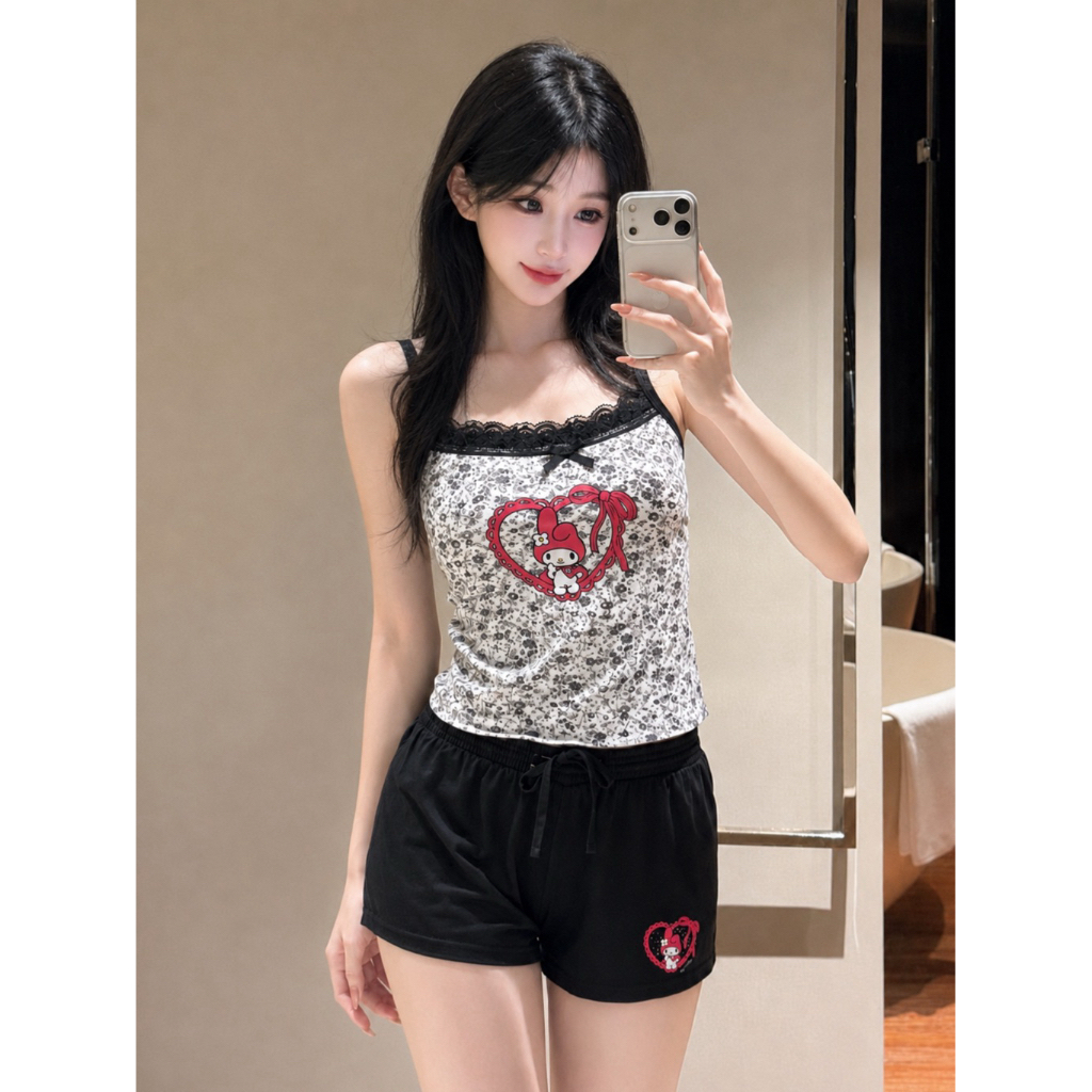 𝑺𝑬𝑻 2 ชิ้น  ༘⋆✿ สายเดี่ยวขอบลูกไม้ [ เสื้อ + กางเกง ] ลายดอกไม้ ⋆˚✿˖° ผ้ายืด พอดีตัว