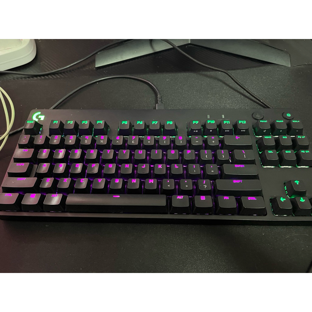 Logitech Pro x tkl บลูสวิตช์ มือสอง