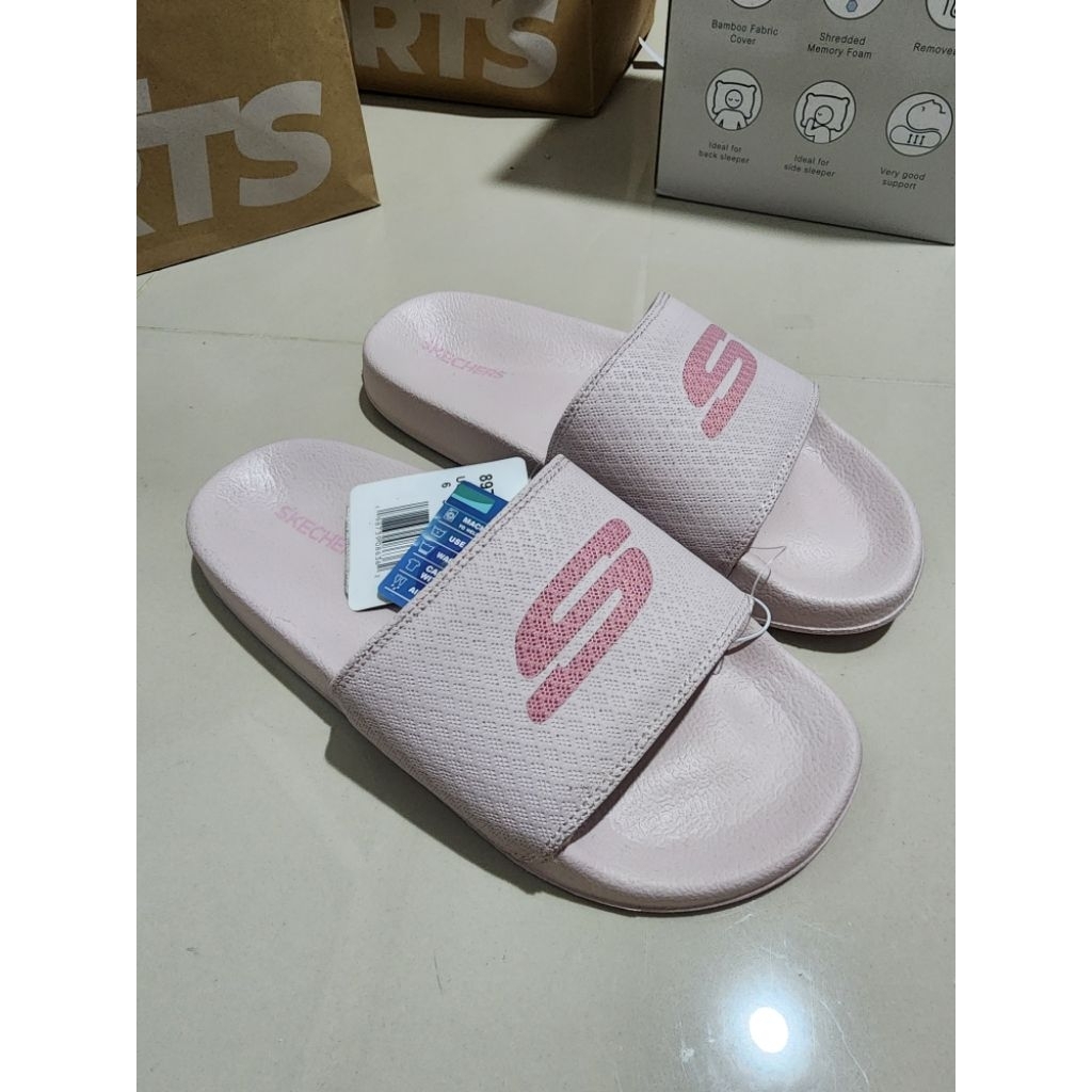 Skechers รองเท้าแตะผู้หญิง (ราคาป้าย 990.- )