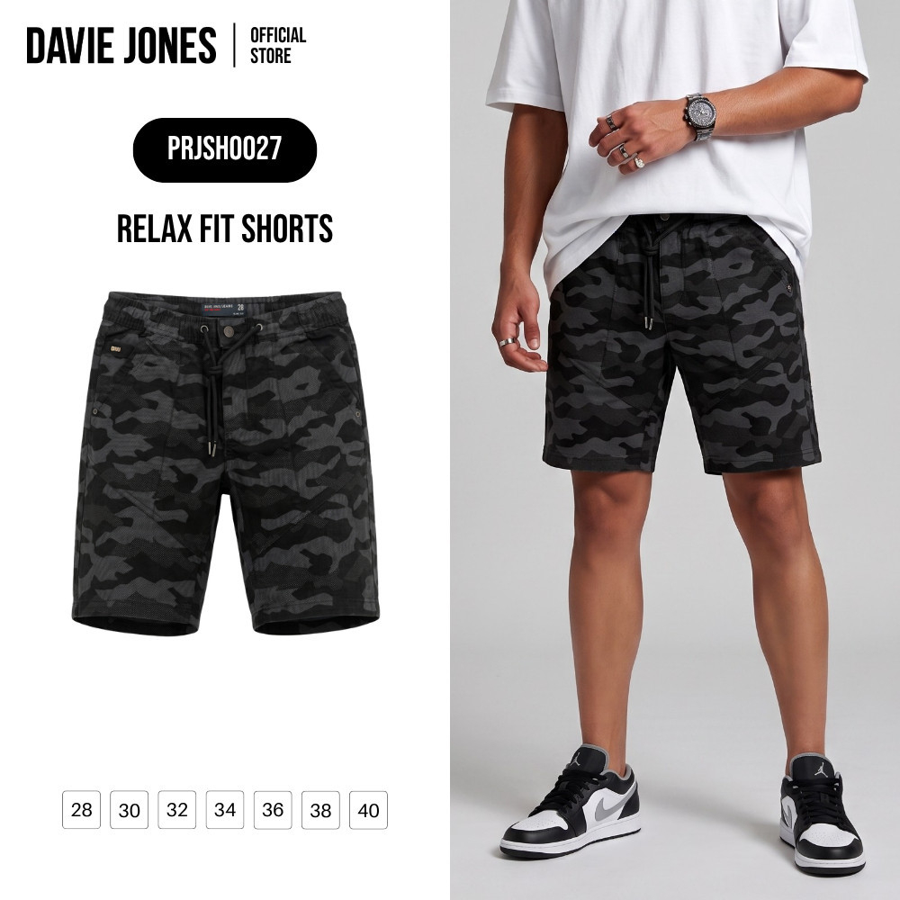 DAVIE JONES [BE FEARLESS] กางเกงขาสั้นผู้ชาย Relax Fit Shorts สีดำ(ลายพราง) SH0027