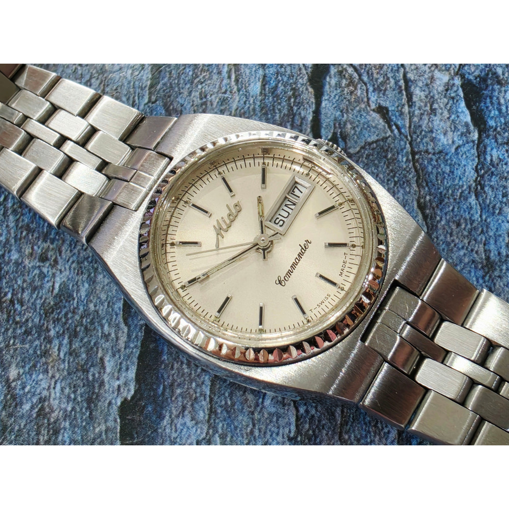 นาฬิกา Mido commander automatic 7217 หน้าซิลเวอร์ เรือนผู้หญิง เดินปกติ (มือสองสภาพดี)