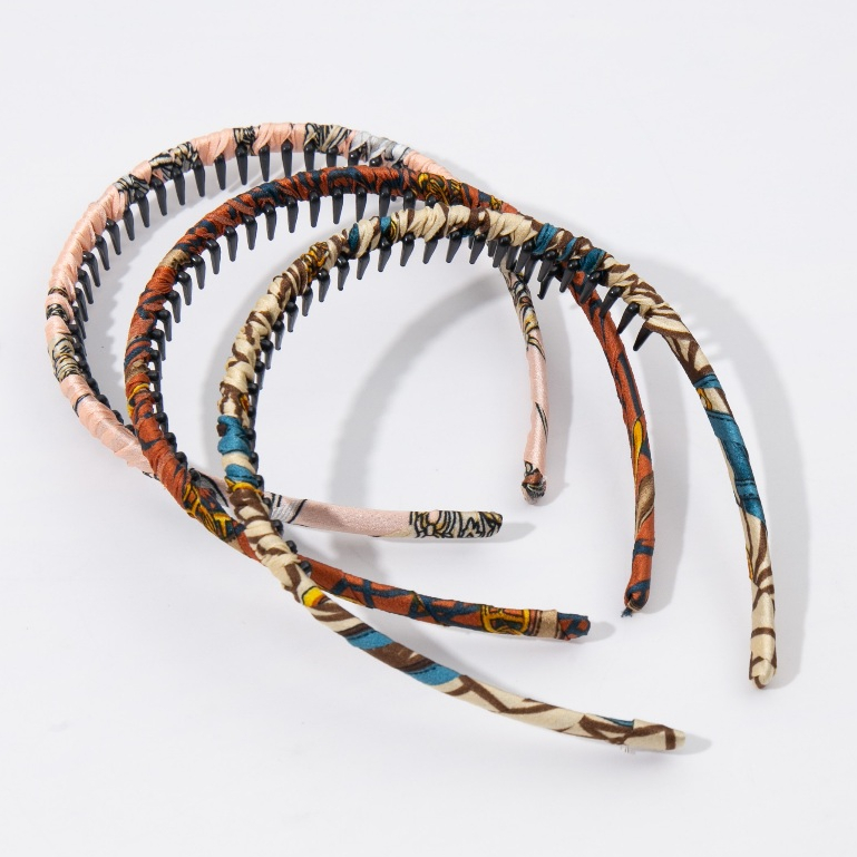 ที่คาดผมหุ้มผ้าลายแฟชั่น มีซี่ด้านใน | Fabric Wrapped Comb Headband | เก็บผมอยู่ทรง ใส่ได้ทุกวัน