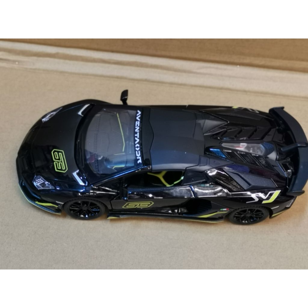 Lamborghini Aventador SVJ 63