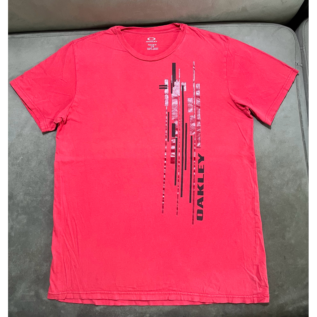 เสื้อยืดมือสอง เสื้อยืดคอกลมแขนสั้นมือสอง เสื้อมือสอง 43-29.5 แบรนด์ Oak สีแดง