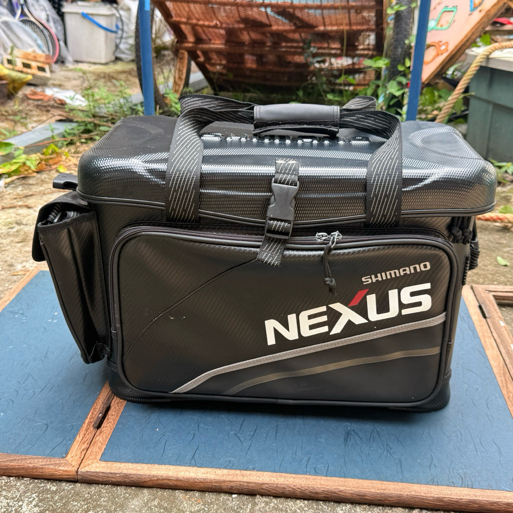 กระเป๋าใส่อุปกรณ์ตกปลา Shimano Nexus BA-123J ขนาดความจุ 25L มือสองจากญี่ปุ่น สภาพดี (มีตำหนิซิปด้านห