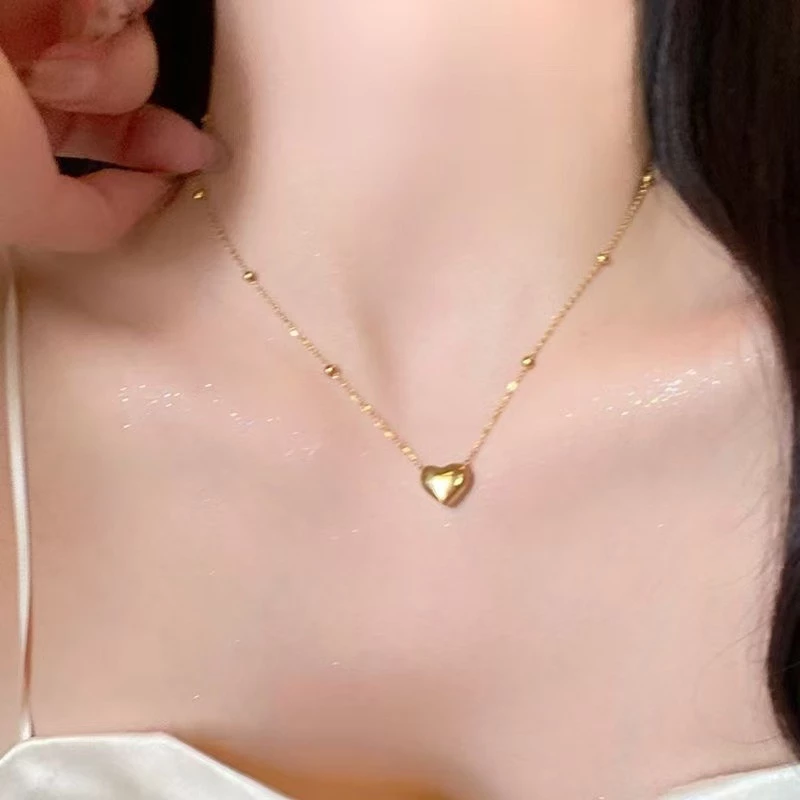 LC+สร้อยคอผู้หญิง จี้รูปหัวใจ สแตนเลสไทเทเนียม ชุบทอง 18K สไตล์มินิมอล หรูหรา กันน้ำ ไม่ซีดจาง ปรับความยาวได้