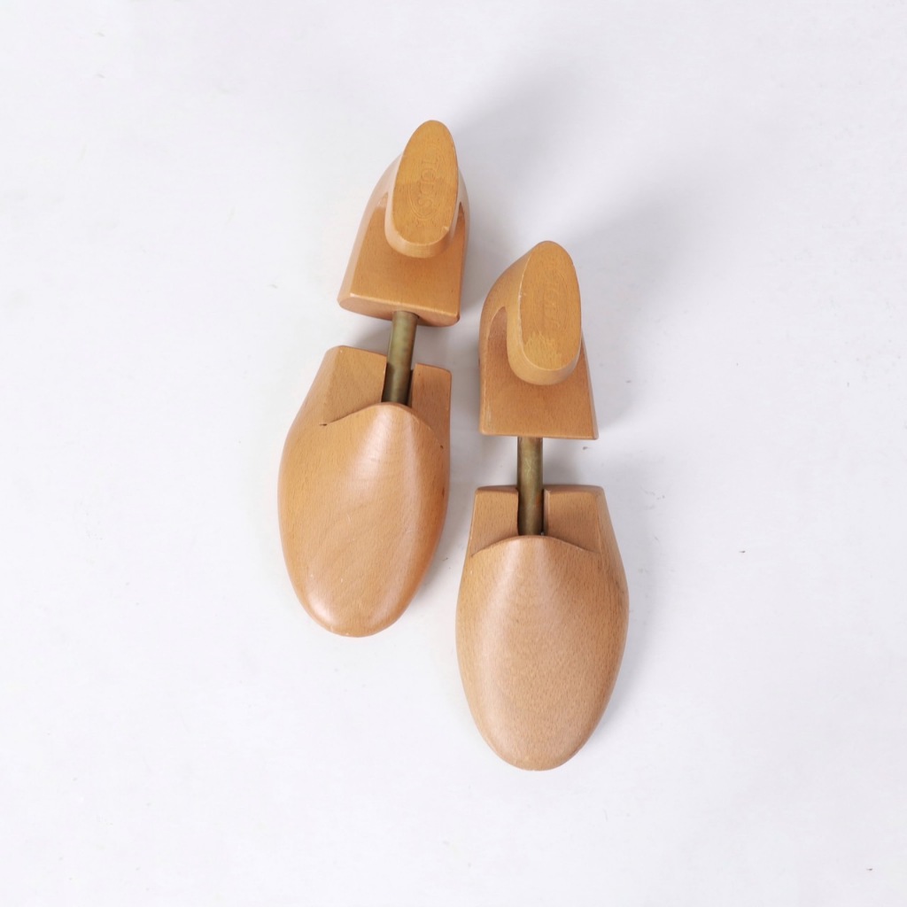 ดันทรงรองเท้า Shoe Trees Tod's ของแท้ 100% สภาพใหม่ Premium [TOD’S 6 - 7 UK / 40 - 41 EU] | MOPOKO