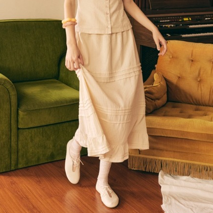 lookbookpetite x junejune | the gallery skirt (adult) สี ivoire
