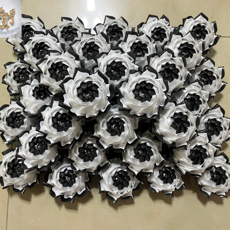 เหรียญโปรยทานงานดอกบัวดาวงานขาวดำ (สินค้าเป็นงานตัวเปล่า)