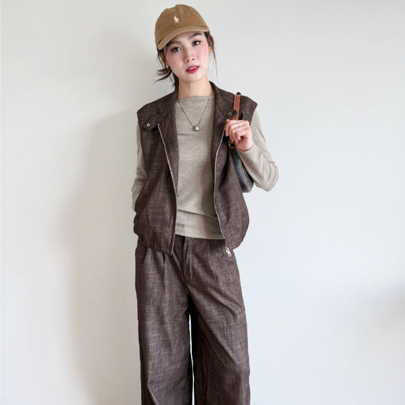 Moiré - Rove Set ชุดเซ็ตเลเยอร์ เสื้อและกางเกงขายาว สีน้ำตาล