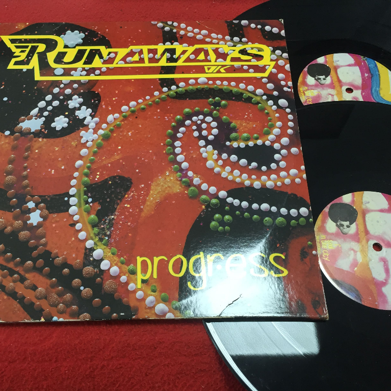 Progress  -  Runaways UK ขนาด 12 นิ้ว 2LP ร้าน PinHaiMusic B209