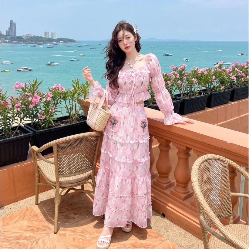 (มีถึง3XL) Tulip Day Dress เซ็ต 2 ชิ้นผ้าชีฟองพิมพ์ลายทิวลิป เสื้อแขนยาวแต่งสม็อค + กระโปรงยาวมีกระเป๋าหน้า
