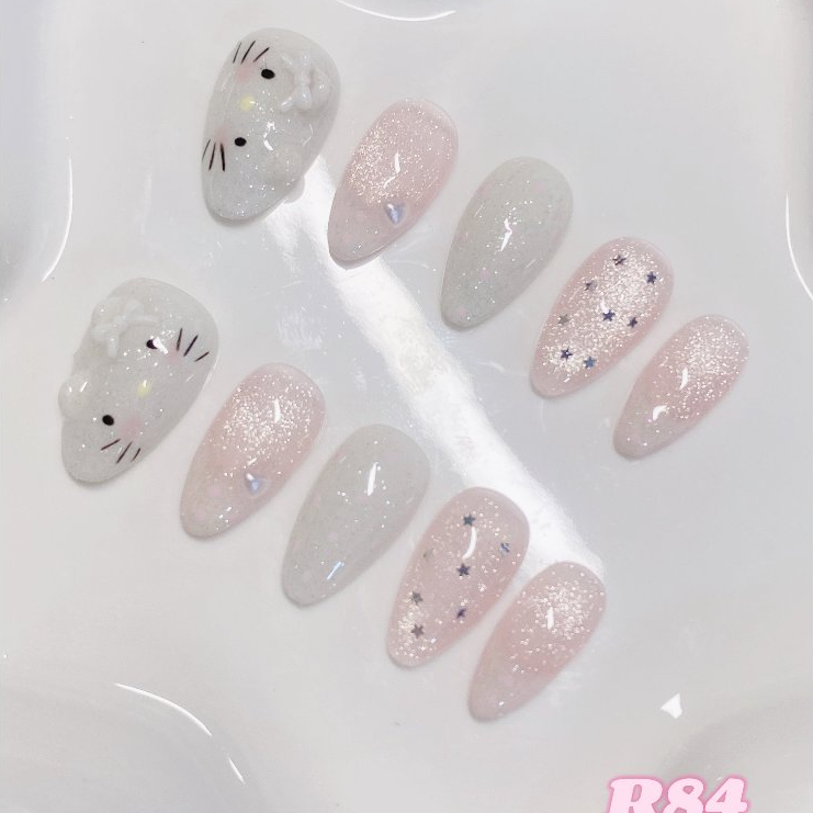 ೀ⋆｡ R84 เล็บเจลปลอมสีขาวชมพูไซรัป hello kitty  * ✩‧₊ ♡。·˚ ﾐ・◦・ﾐ