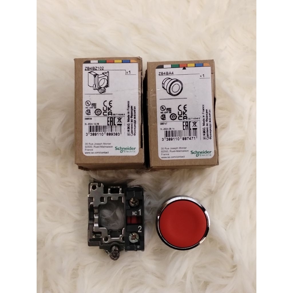 Schneider XB4BA42  หัวเรียบ 22มิล สีแดง1NC