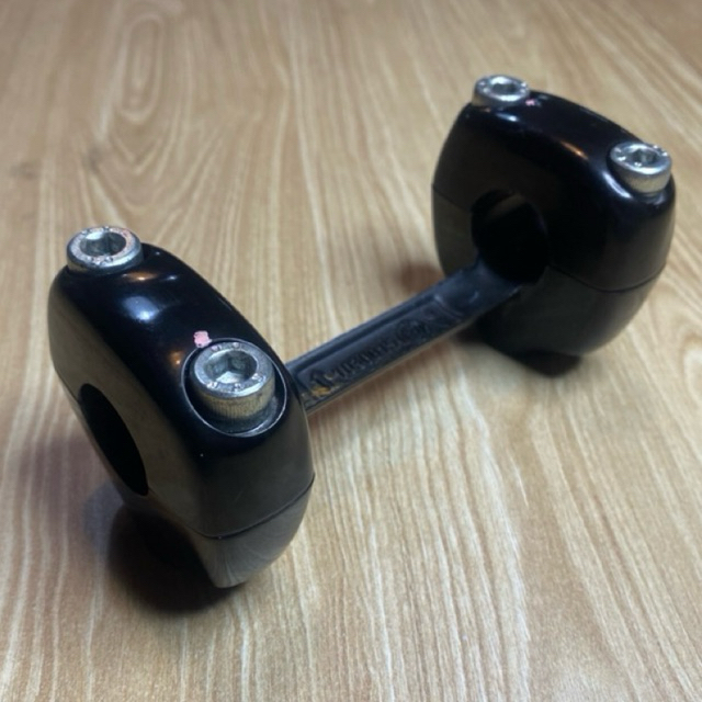 ตุ๊กแฮนด์Re650,ตุ๊กตาแฮนด์Royalenfield650