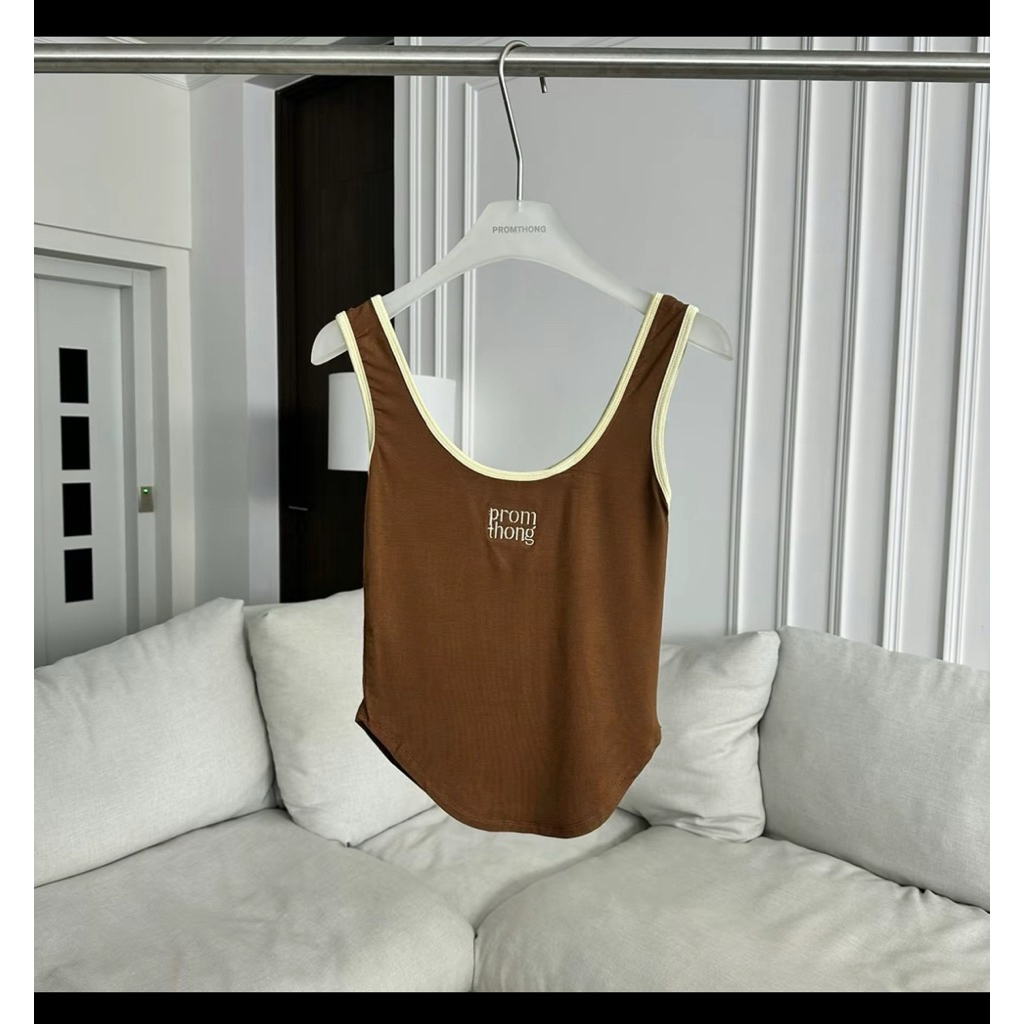 เสื้อกล้ามปลายโค้งแต่งขอบ ปัก pronthong