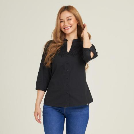 GSP จีเอสพี เสื้อคอจีน สีดำ ผ้าคอตตอน แต่งลูกไม้บริเวณหน้าอก PP3HBL